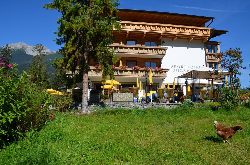 Sporthotel Zugspitze Lermoos Eksteriør billede