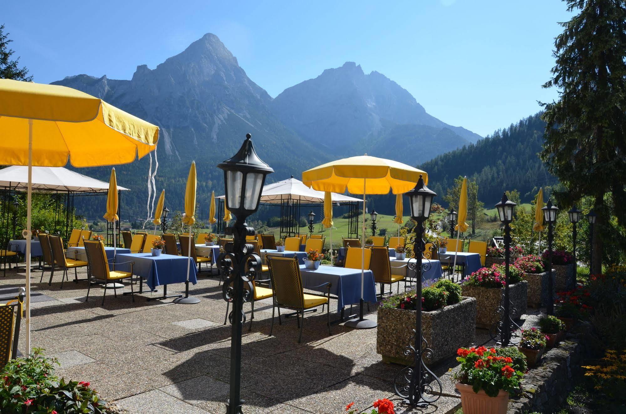 Sporthotel Zugspitze Lermoos Eksteriør billede